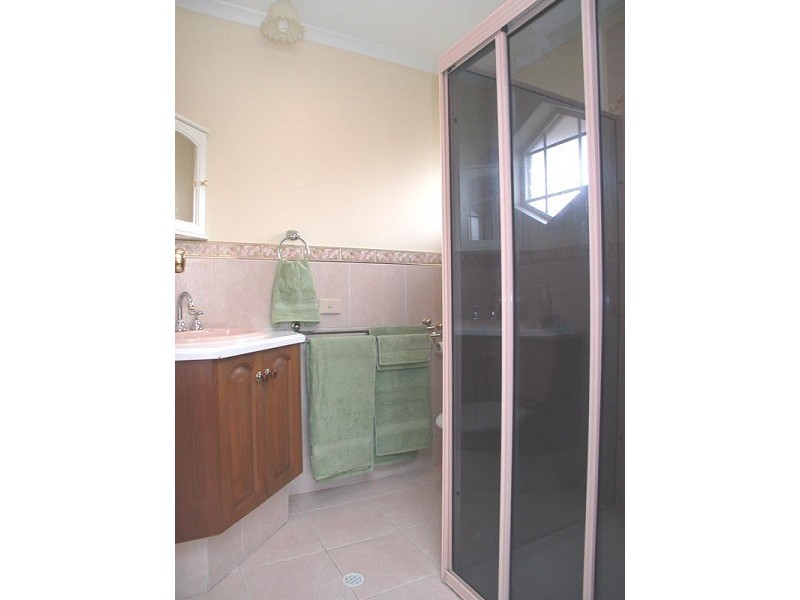 27 Siegersdorf Crescent, Old Reynella SA 5161