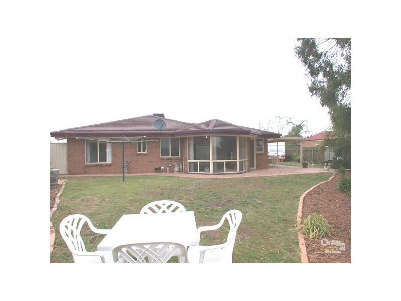 27 Siegersdorf Crescent, Old Reynella SA 5161
