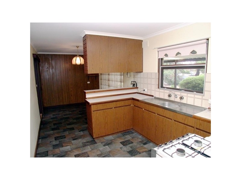5 Chestnut Place, Hackham West SA 5163
