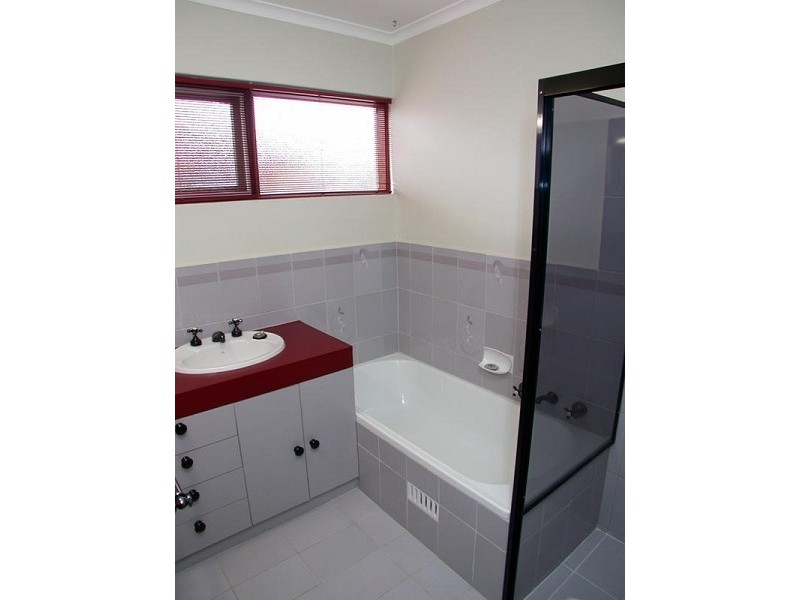 5 Chestnut Place, Hackham West SA 5163