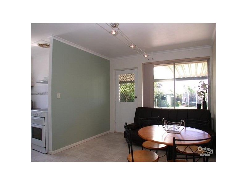 16 Weeroona Avenue, Port Noarlunga South SA 5167