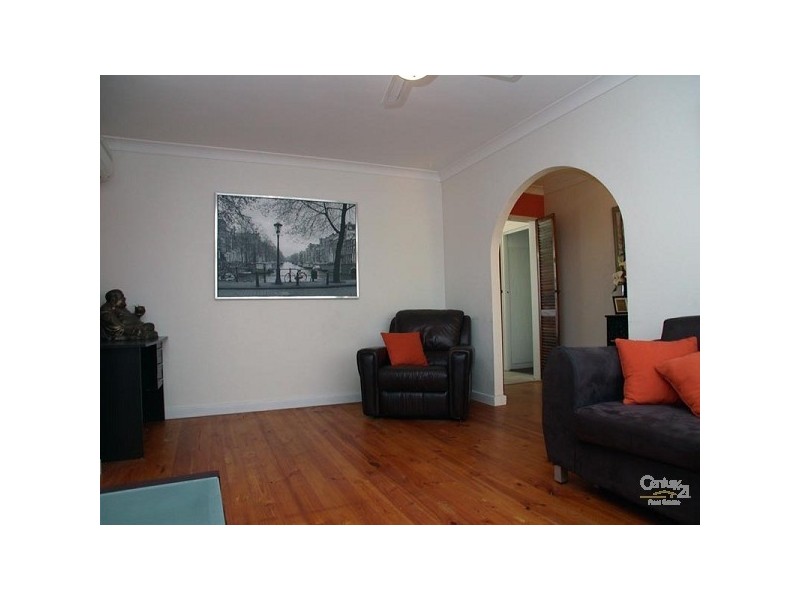 16 Weeroona Avenue, Port Noarlunga South SA 5167