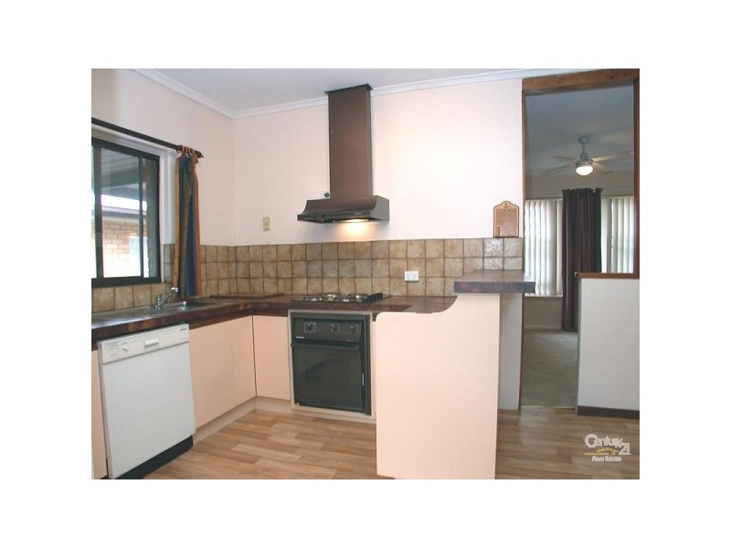 8 Jennifer Drive, Morphett Vale SA 5162