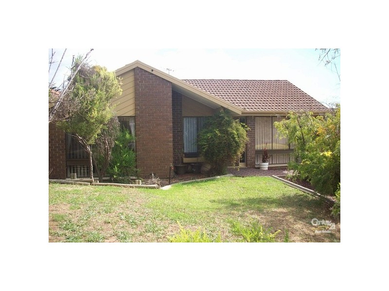 7 French Crescent, Trott Park SA 5158