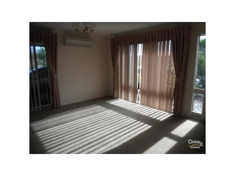 7 French Crescent, Trott Park SA 5158