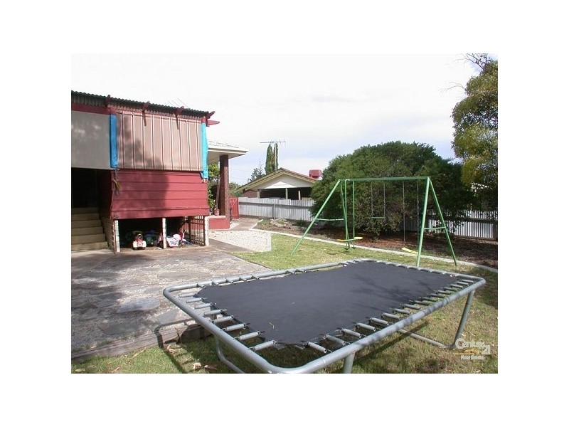 9 Banket Street, Huntfield Heights SA 5163