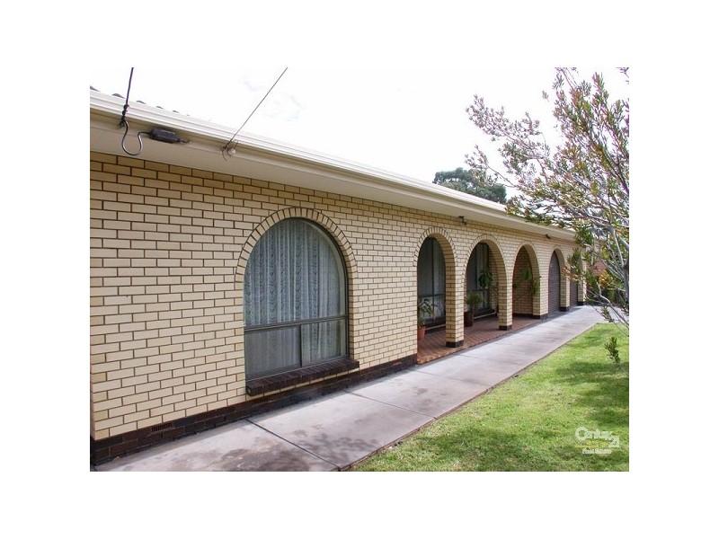 17 Gilbertson Avenue, Morphett Vale SA 5162