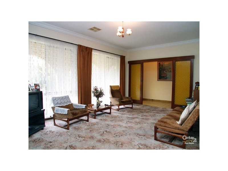 17 Gilbertson Avenue, Morphett Vale SA 5162