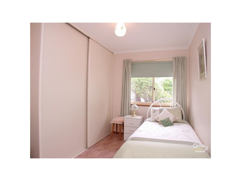 11A Windlass Square, Seaford Rise SA 5169