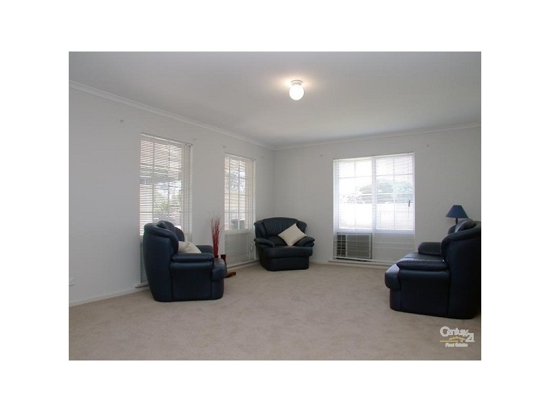 1 Halyard Crescent, Seaford SA 5169