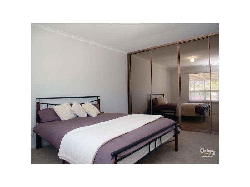1 Halyard Crescent, Seaford SA 5169