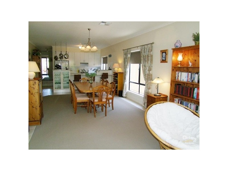 4 Dodd Avenue, Port Noarlunga SA 5167