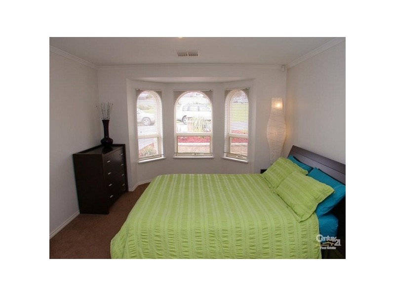 11 Brighton Drive, Seaford Rise SA 5169