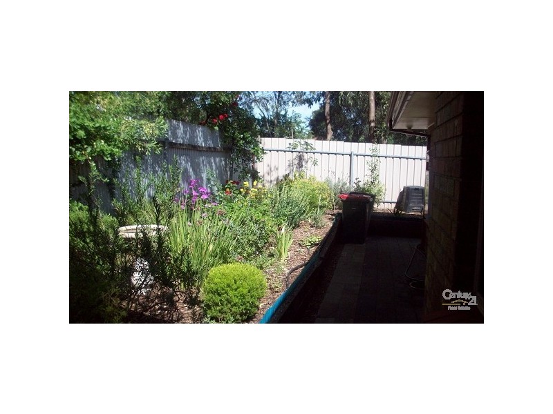 2/11 Bradman Court, Morphett Vale SA 5162