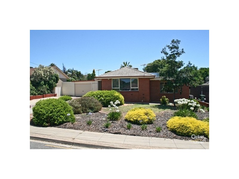 27 Peregrine Crescent, Christie Downs SA 5164
