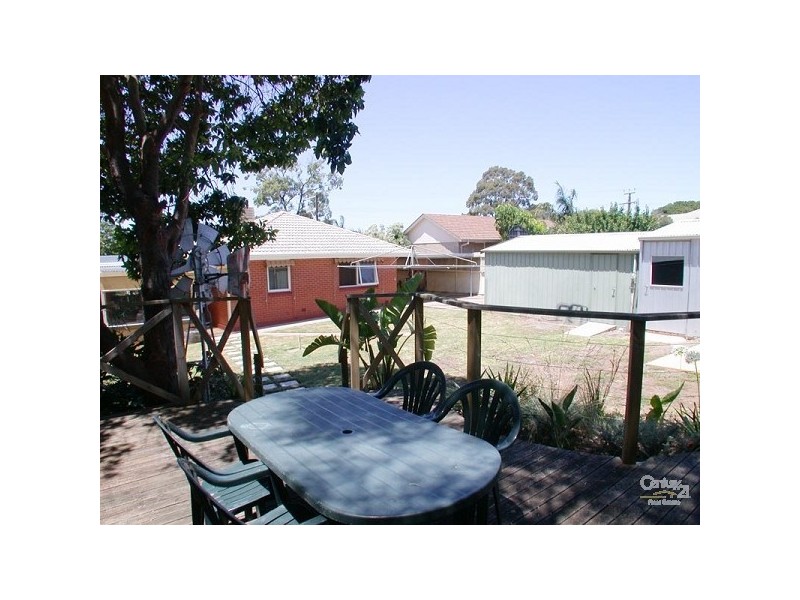 27 Peregrine Crescent, Christie Downs SA 5164