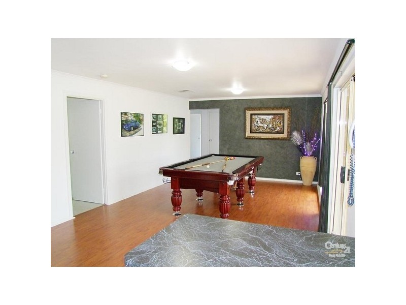 29 Dunalbyn Drive, Aberfoyle Park SA 5159