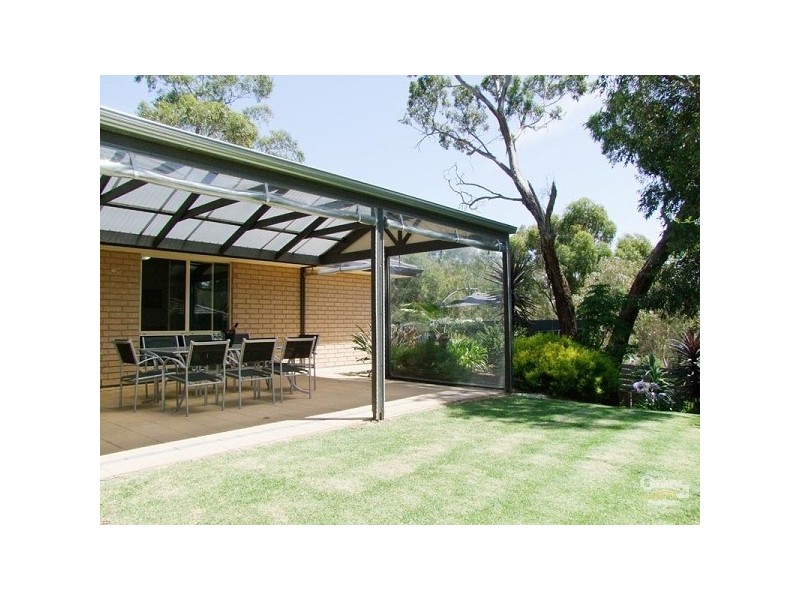 29 Dunalbyn Drive, Aberfoyle Park SA 5159