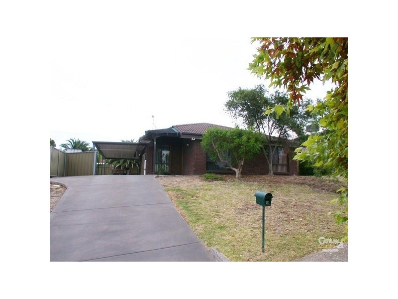 13 Barton Drive, Trott Park SA 5158