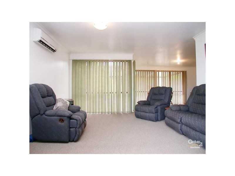 13 Barton Drive, Trott Park SA 5158