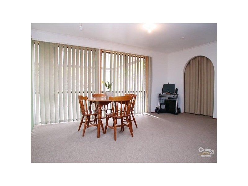 13 Barton Drive, Trott Park SA 5158
