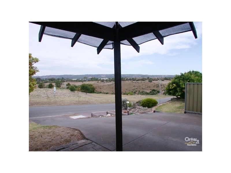 13 Barton Drive, Trott Park SA 5158