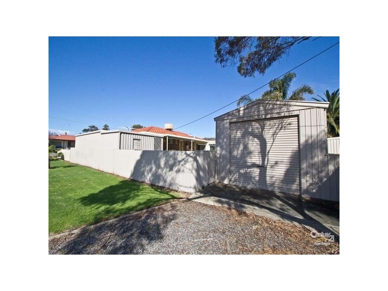 7 Albany Avenue, Port Noarlunga South SA 5167