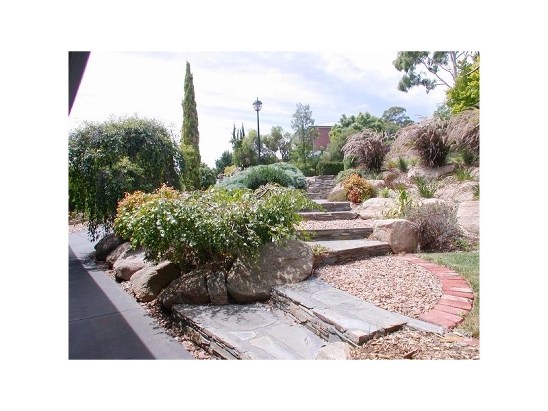 10 Caspian Court, Woodcroft SA 5162