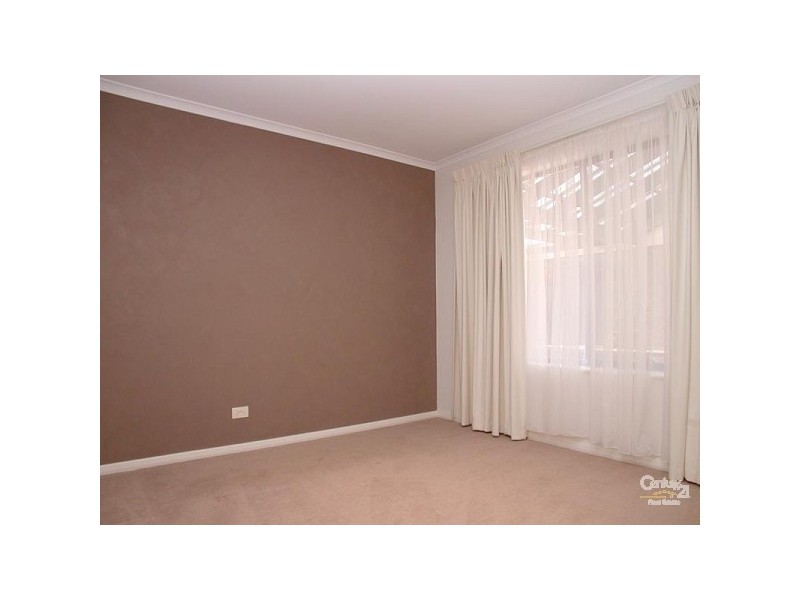 10 Caspian Court, Woodcroft SA 5162