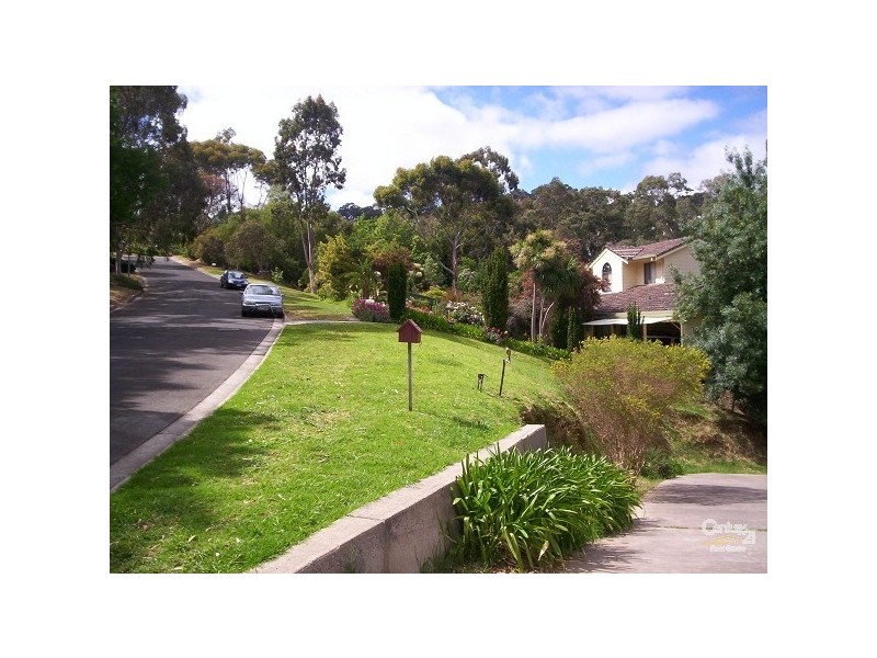10 Nayook Grove, Happy Valley SA 5159