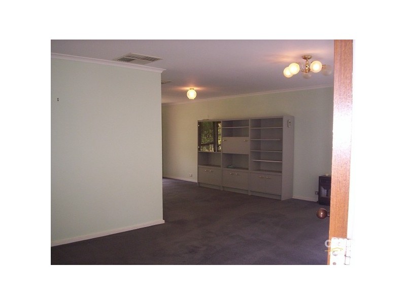 10 Nayook Grove, Happy Valley SA 5159