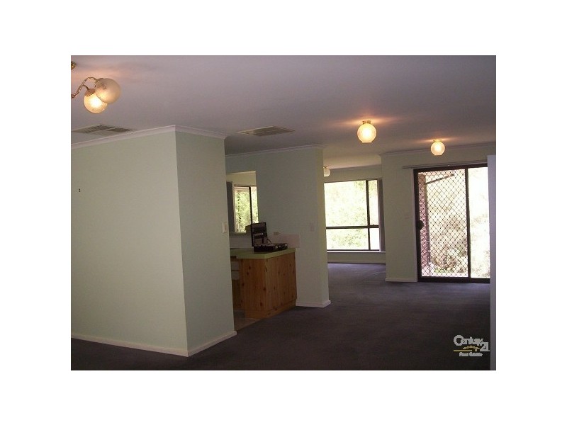 10 Nayook Grove, Happy Valley SA 5159