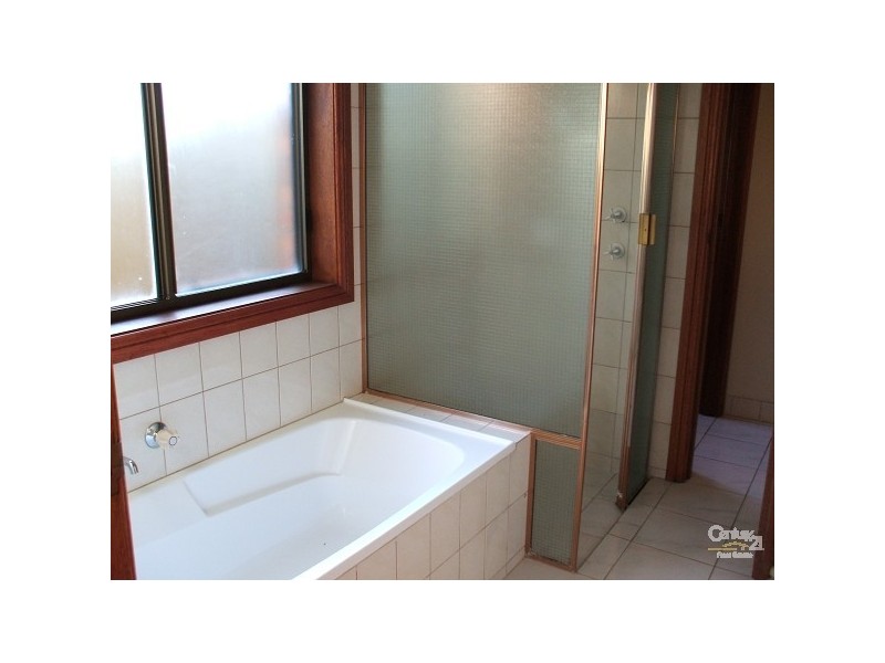 53 Black Road, Flagstaff Hill SA 5159