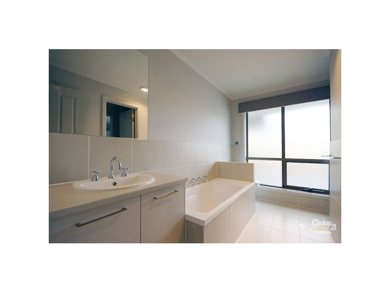 5-8 Cinnamon Way, Aberfoyle Park SA 5159