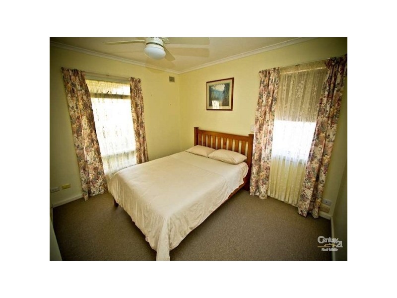 9 Charles Street, Christie Downs SA 5164