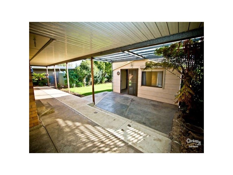 9 Charles Street, Christie Downs SA 5164