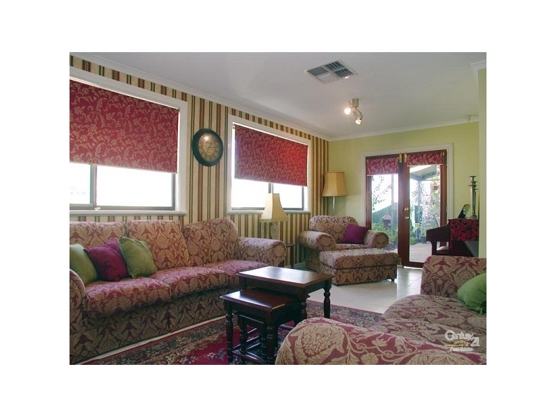 18 Torresan Crescent, Flagstaff Hill SA 5159