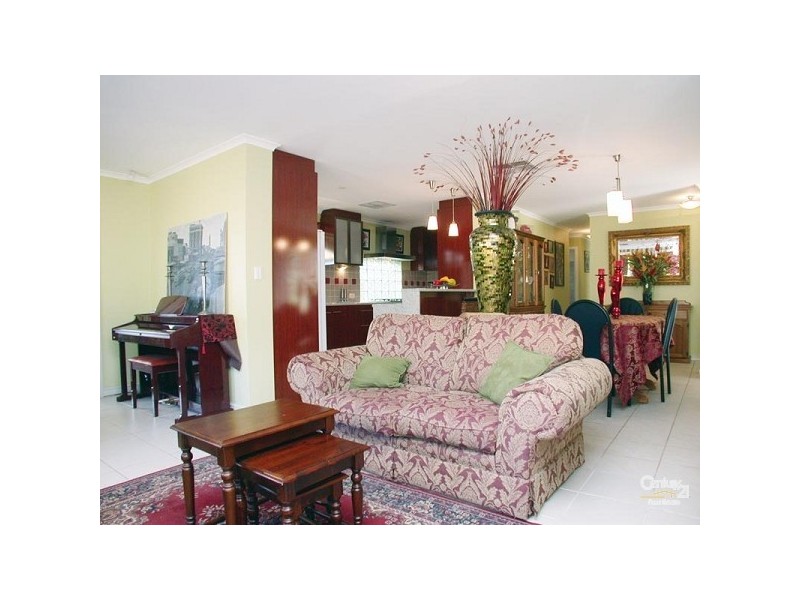 18 Torresan Crescent, Flagstaff Hill SA 5159