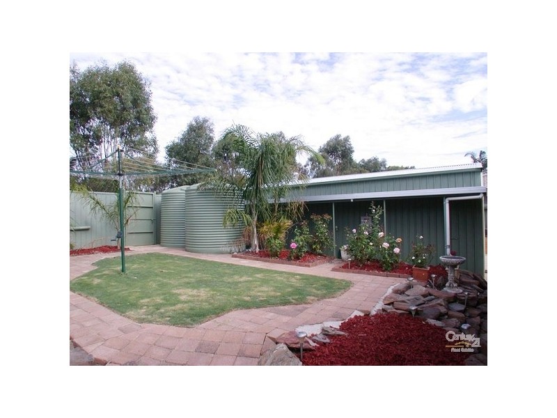 27 Scottsglade Road, Christie Downs SA 5164