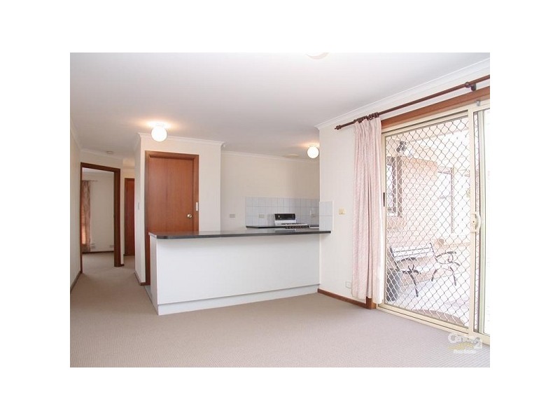 16 Sir James Hardy Way, Woodcroft SA 5162
