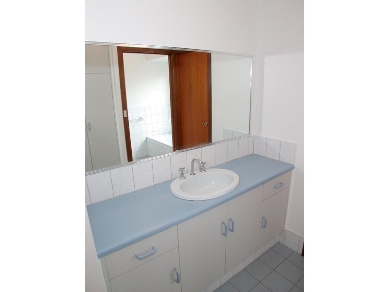 16 Sir James Hardy Way, Woodcroft SA 5162