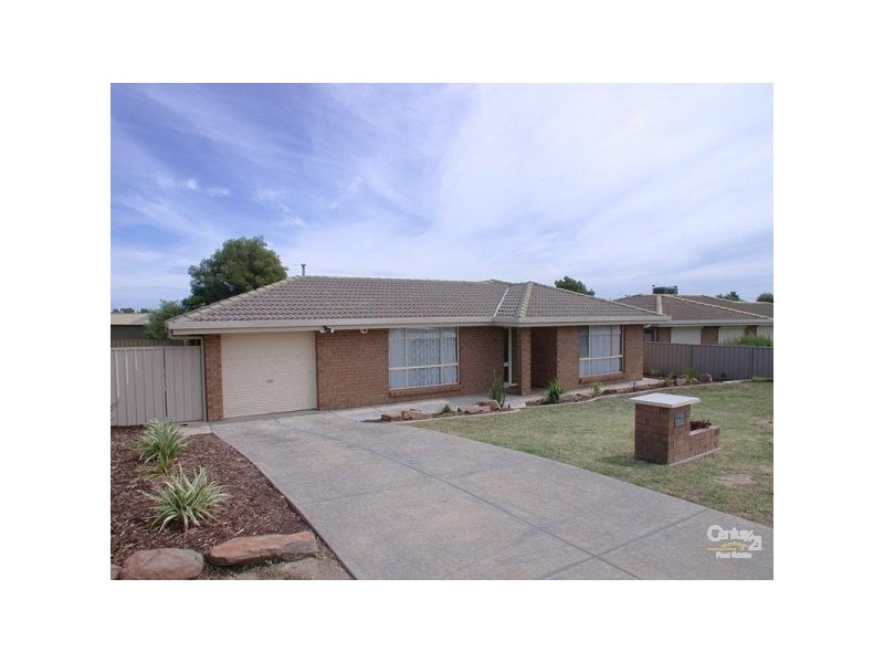 16 Sir James Hardy Way, Woodcroft SA 5162