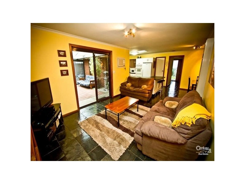 17 Genoa Court, Hallett Cove SA 5158
