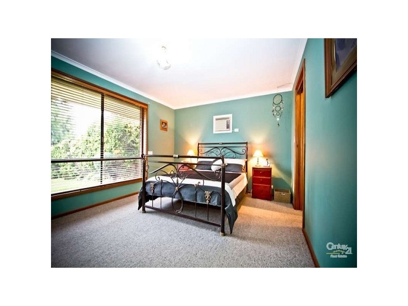 17 Genoa Court, Hallett Cove SA 5158