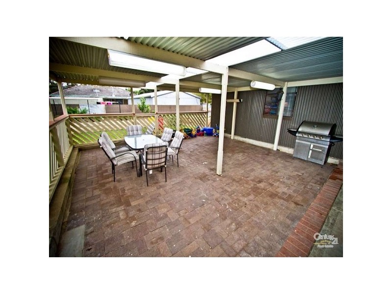 7 Raphael Crescent, Morphett Vale SA 5162