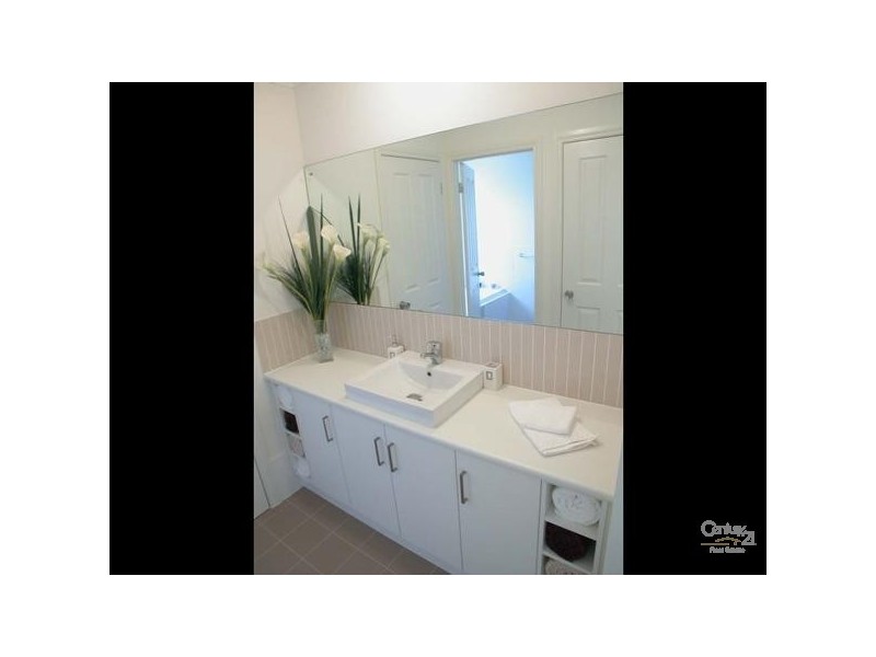 4 Robertson Road, Christies Beach SA 5165