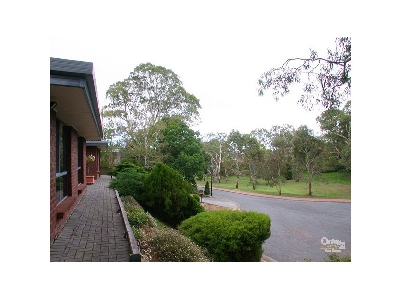18 Peppermint Grove, Aberfoyle Park SA 5159