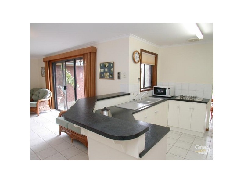 18 Peppermint Grove, Aberfoyle Park SA 5159