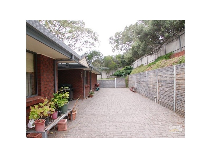 18 Peppermint Grove, Aberfoyle Park SA 5159