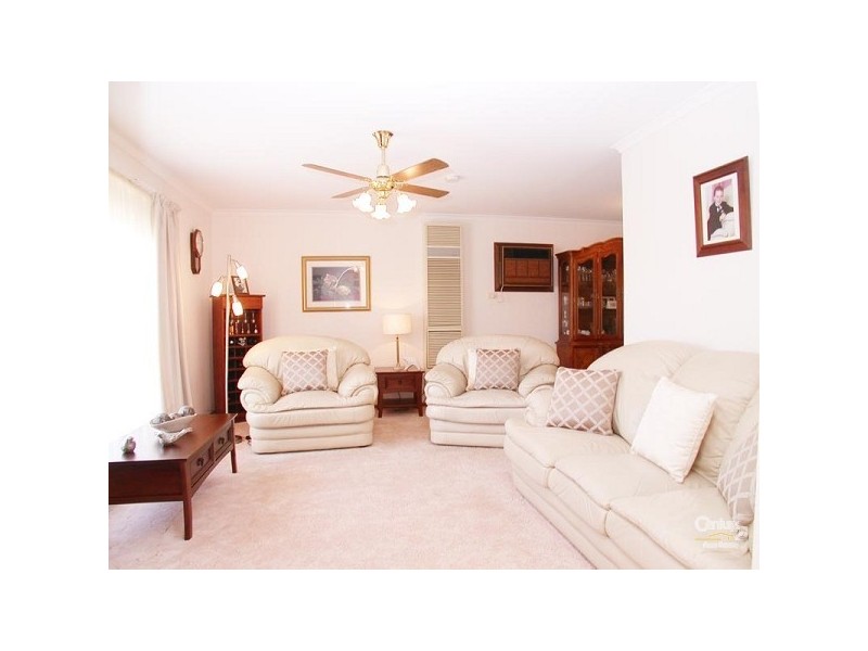 88 Mawson Cct, Woodcroft SA 5162